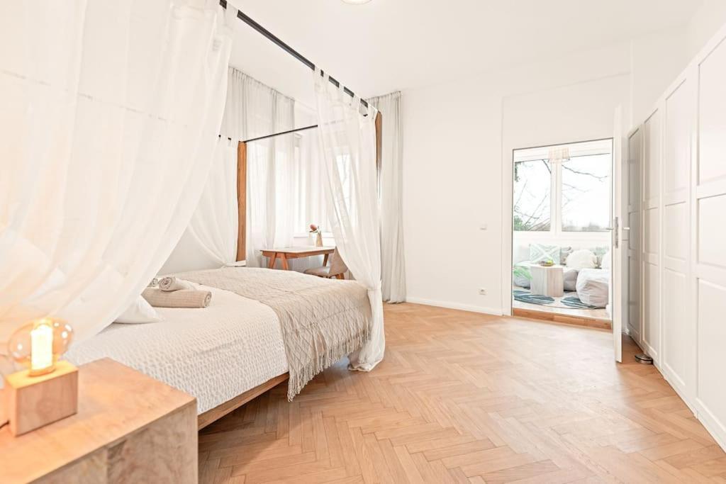 Cozy Apartment In Quiet Location, Fast Train Station 100M Away, Contactless Check-In Viena Exterior foto